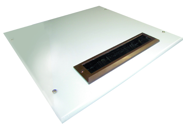 Plaque supérieure avec barre à brosses